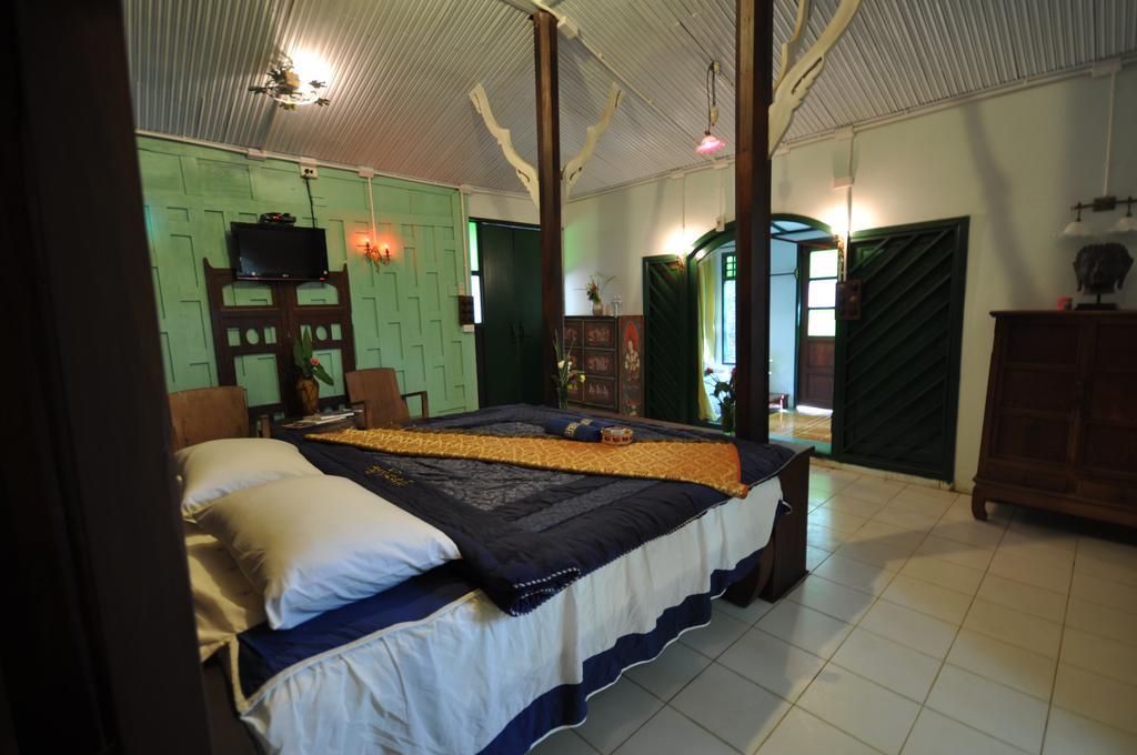 Ayutthaya Bouchic Hostel Phra Nakhon Si Ayutthaya Exterior foto