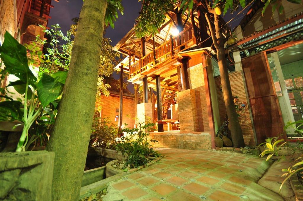 Ayutthaya Bouchic Hostel Phra Nakhon Si Ayutthaya Exterior foto