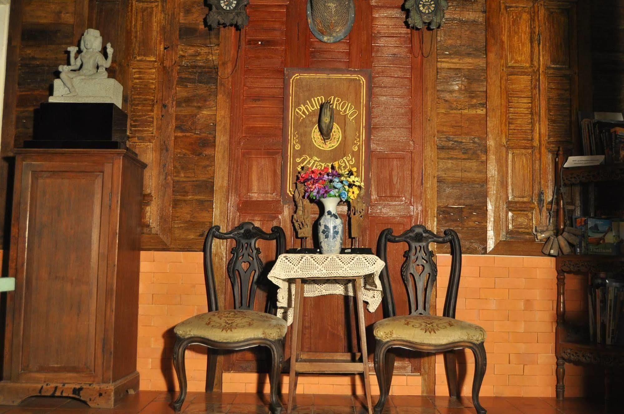 Ayutthaya Bouchic Hostel Phra Nakhon Si Ayutthaya Exterior foto
